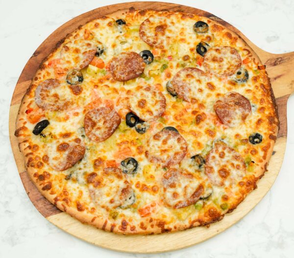Sujuk Cheese and Veggies Manoosh